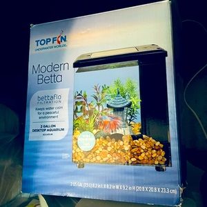 FISHTANK 2 gallon: beginner tank for someone looking to get a beta fish or so.